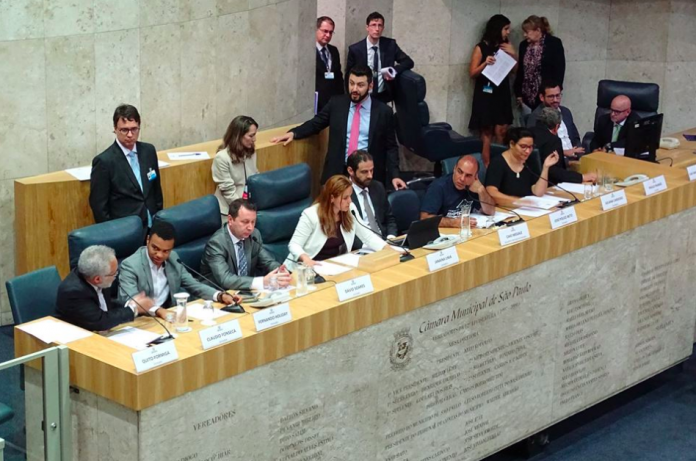 Captura de Tela 2018-12-04 às 21.32.15