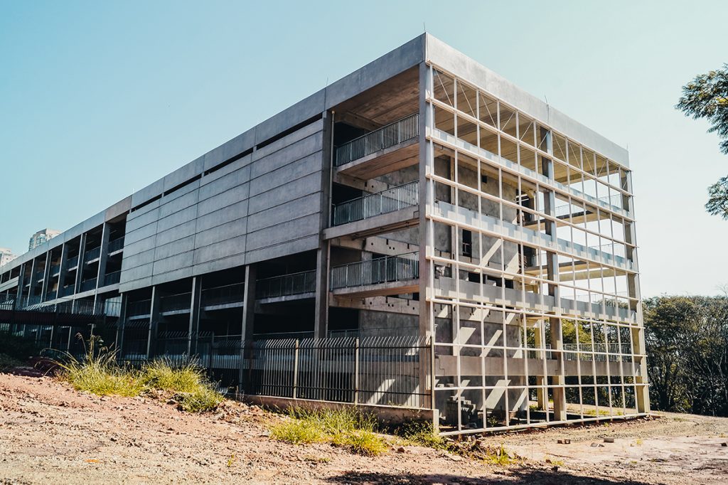 Obras paradas Eduardo Silva 32SP