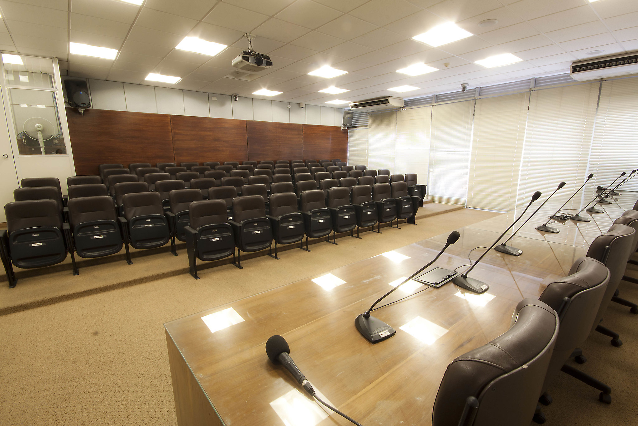 16885216419 bff2c2c99f k